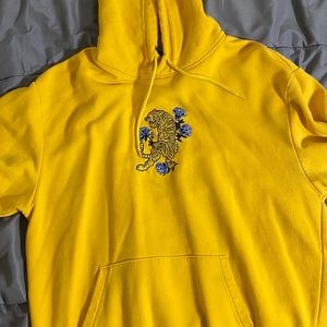 Smooth Yellow Tiger hoodie from pacsun (Large)